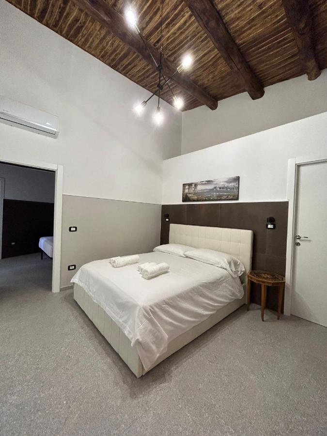 La Suite Del Centro Storico Naples Extérieur photo